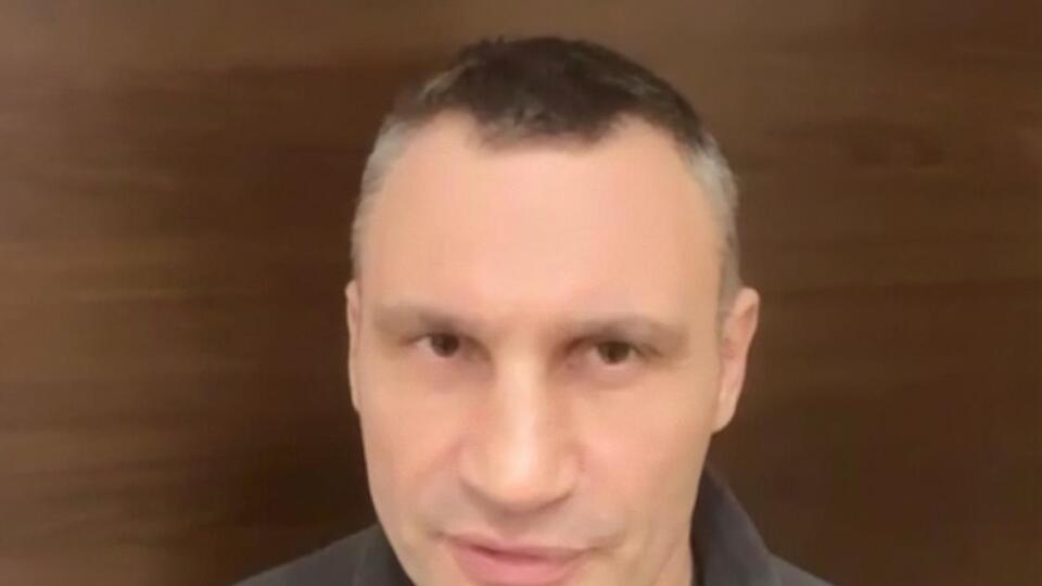 Виталий Кличко: За последние восемь дней в Киеве родилось 390 малышей. 199 мальчиков и 191 девочка. А в Киевском зоопарке родился лемур, которого назвали Байрактаром