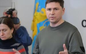 Подоляк каже, що закриття неба над Україною дасть можливість "повернути росіян у більш-менш адекватний статус"