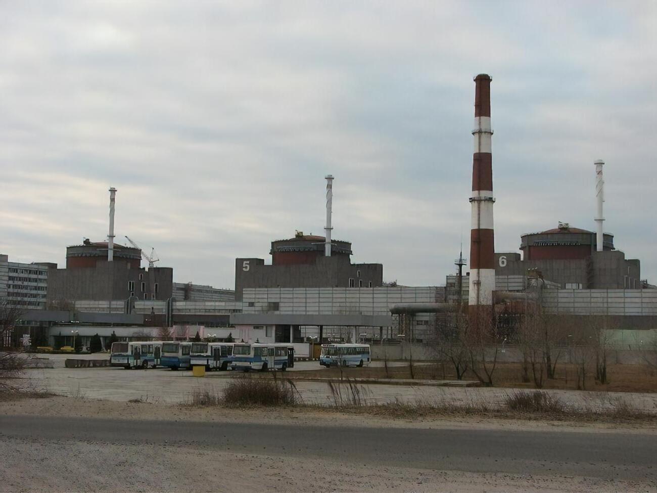 Запорізьку АЕС уночі 4 березня обстріляли окупанти