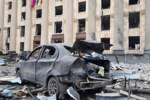 Российские оккупанты обстреляли центр Харькова