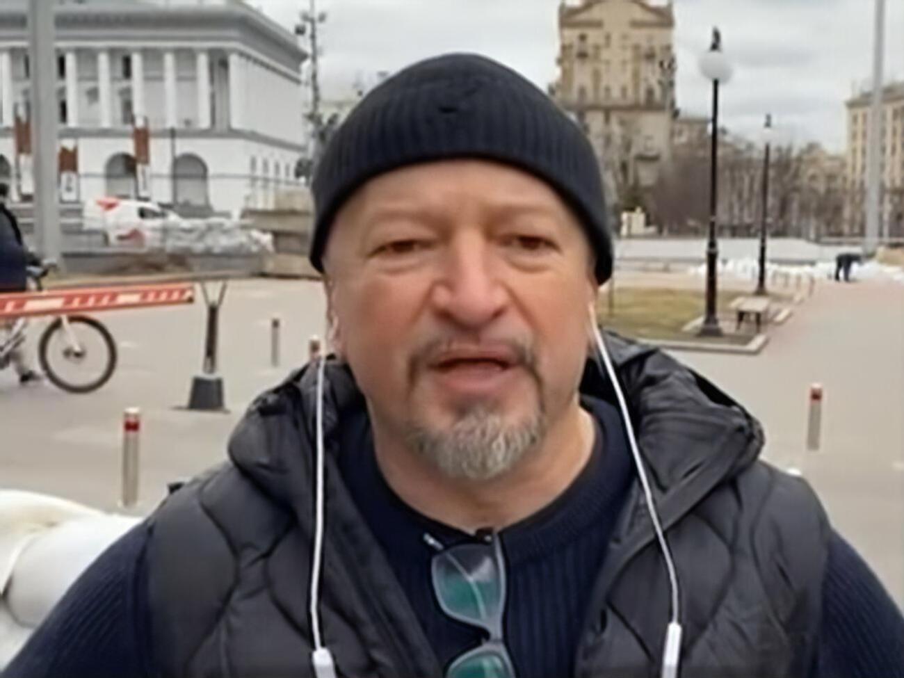 Прокоп'єв наприкінці лютого приїхав в Україну, він каже, що "майбутнє та свобода Білорусі зараз вирішуються на українській війні"