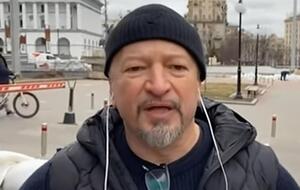 Прокоп'єв наприкінці лютого приїхав в Україну, він каже, що "майбутнє та свобода Білорусі зараз вирішуються на українській війні"