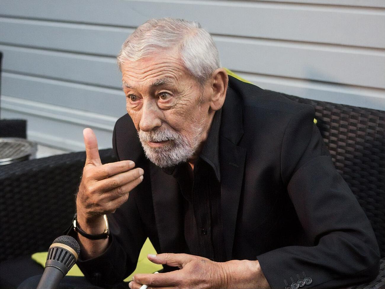 Кикабидзе:&nbsp;Думаю, уже собирается энное количество людей там, наверху, которые думают, как от него избавиться