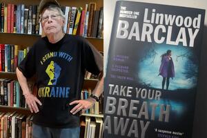 Письменники відмовилися продовжувати контракти з російськими видавництвами на тлі вторгнення військ РФ в Україну