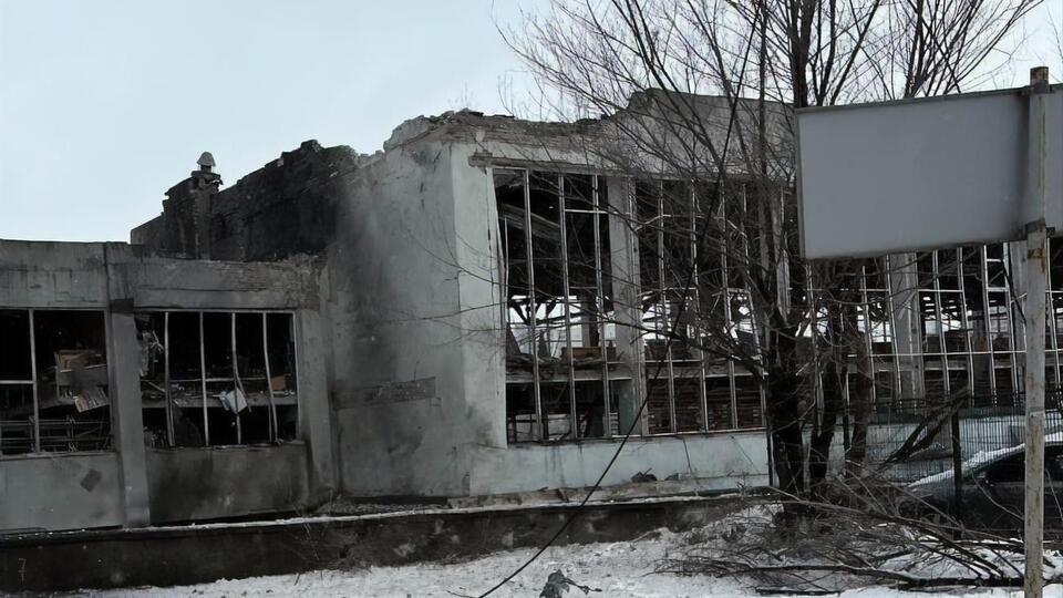 Снаряд невстановленого калібру влучив в "Уніфехт" у Харкові