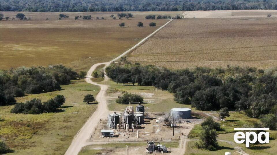 Сенатори запропонували повністю відмовитися від російської нафти