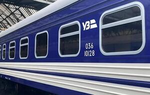 Поезд держался на безопасном расстоянии