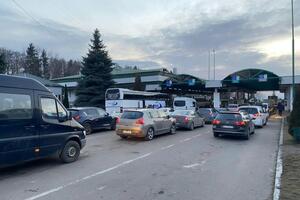 МВС: Україну покинуло 764 тис. українців