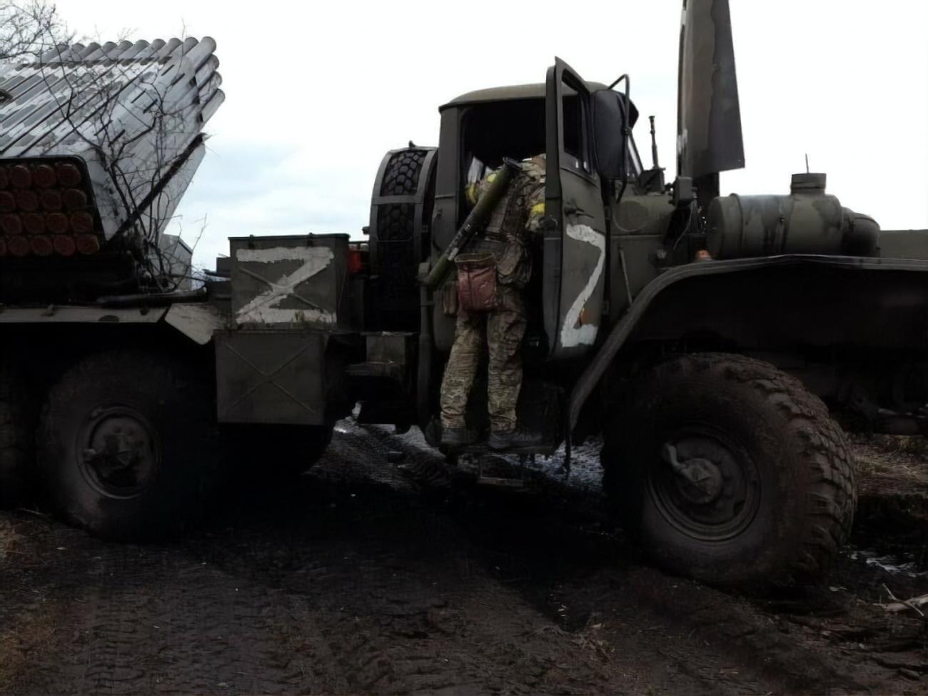 В ССО заявили, что российские оккупанты едут в Украину с комплектом парадной формы
