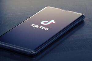 Обмеження роботи TikTok пов'язане з так званим російським законом про фейки