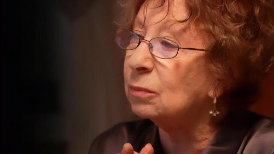Ахеджакова: Мое дело – говорить и не закрывать рот