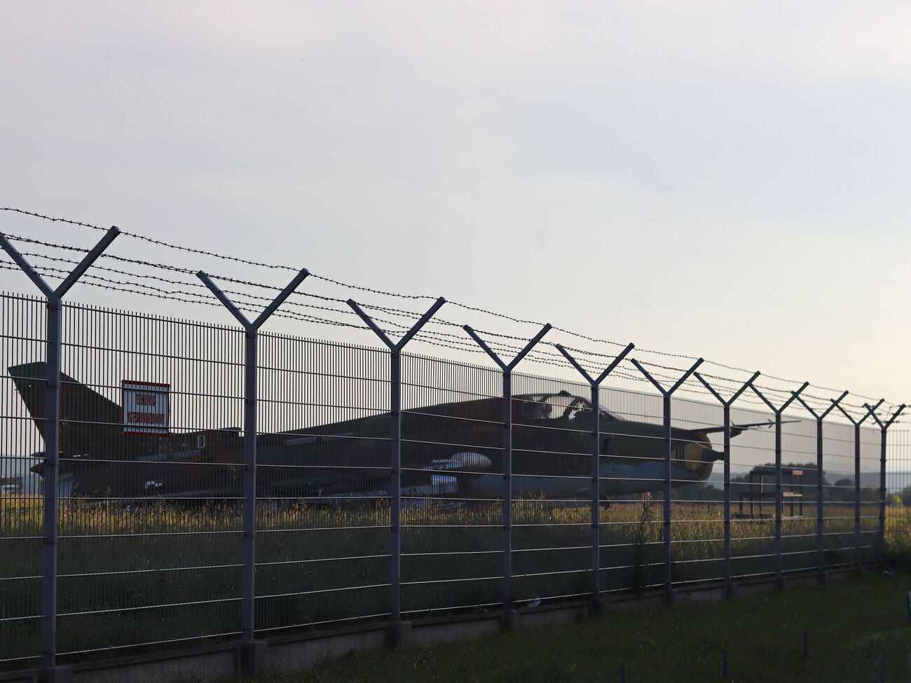 С декабря 2021 года подозреваемая собирала информацию о работе аэродрома воинской части в Ивано-Франковской области, отметили в ОГУ