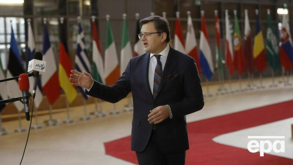 Кулеба: El Al принимает платежи в российской банковской системе "Мир" для обхода санкций