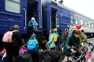 На хабарі впіймали провідників поїзда "Одеса – Перемишль"