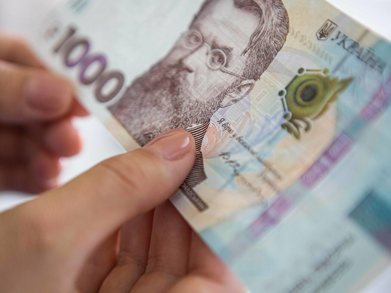 Гроші надходили не лише в українській валюті