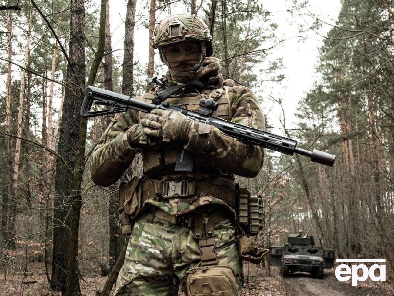 Поранені дісталися найближчого блокпоста українських військових, де їм надали першу медичну допомогу