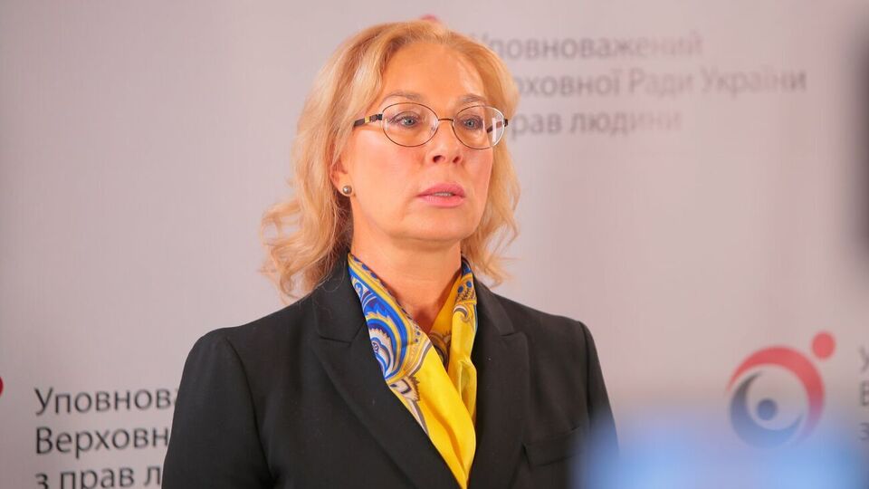 По данным омбудсмена, мины были замаскированы соломой и мусором