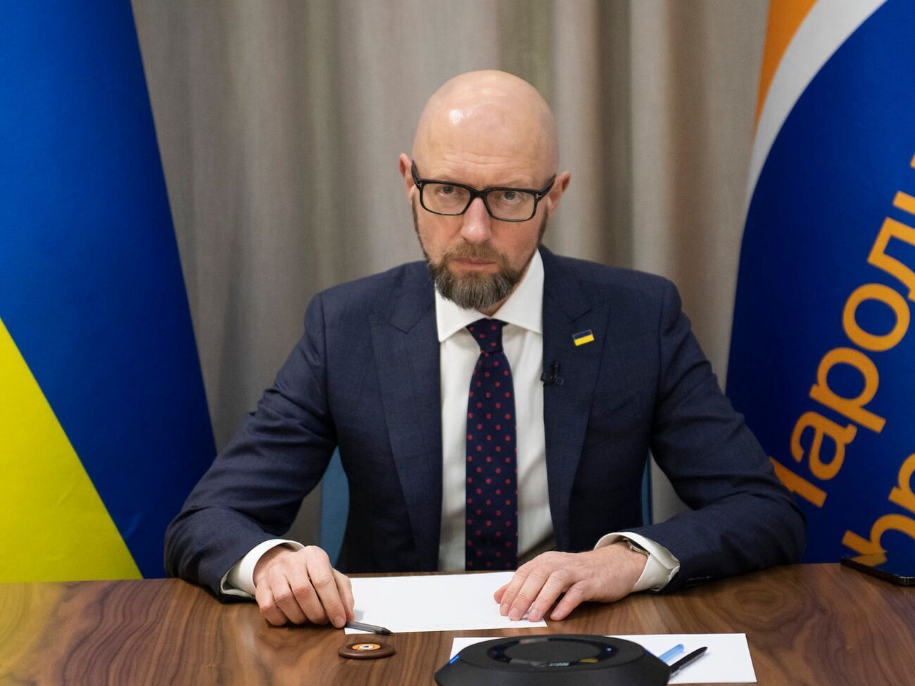 ЕС сильно зависит от российского газа. Но гораздо легче восстановить энергетику и экономику, чем иметь разрушенный мир, контролируемый диктаторами