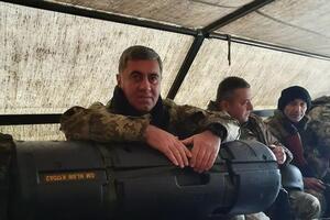 Окруашвілі (ліворуч) разом із грузинськими добровольцями допомагає Україні боротися з російськими окупантами, зазначили у Міноборони