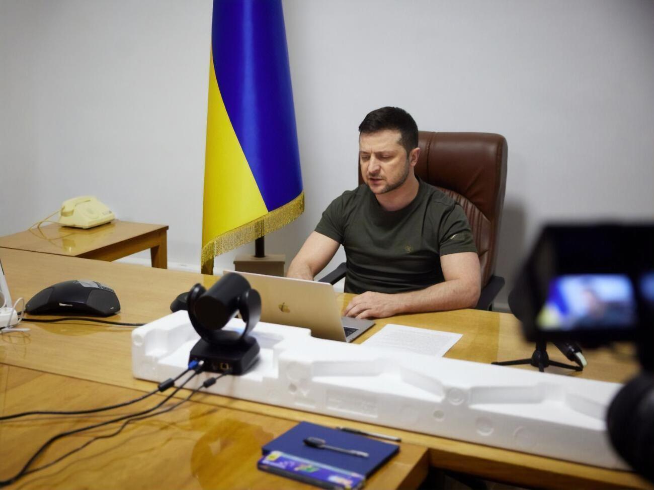 Володимир Зеленський: Для народу, який так героїчно захищається, обов'язково настане "після війни"