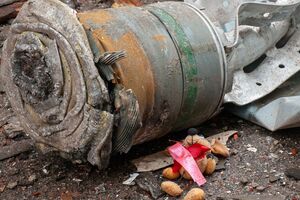 Обломки бомбы в Харькове, 3 марта