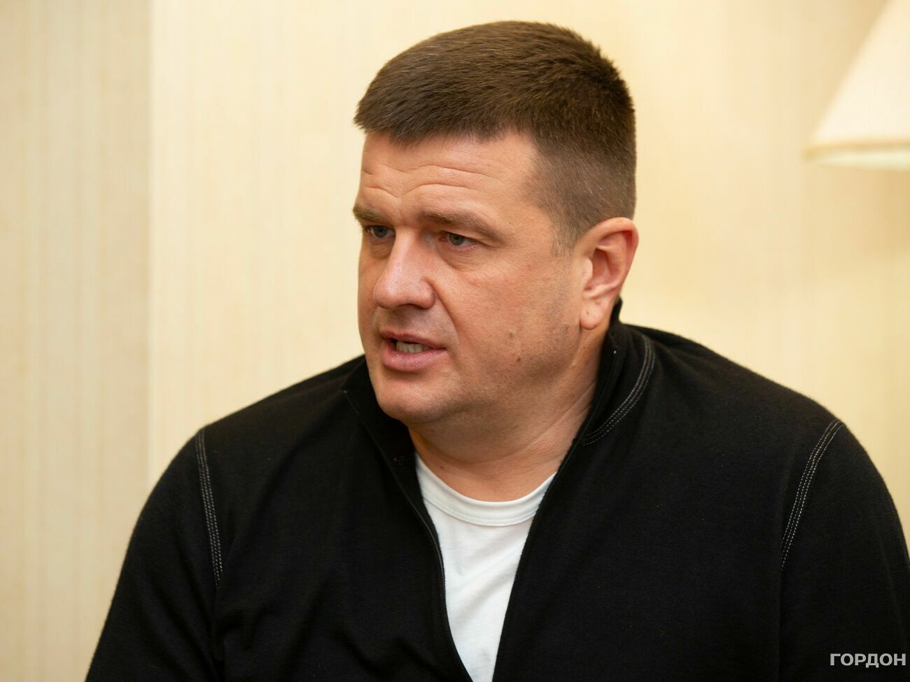 Бурба: Його тримають у теплій ванні, розповідають, що все йде за планом, що у них є дати закінчення операції