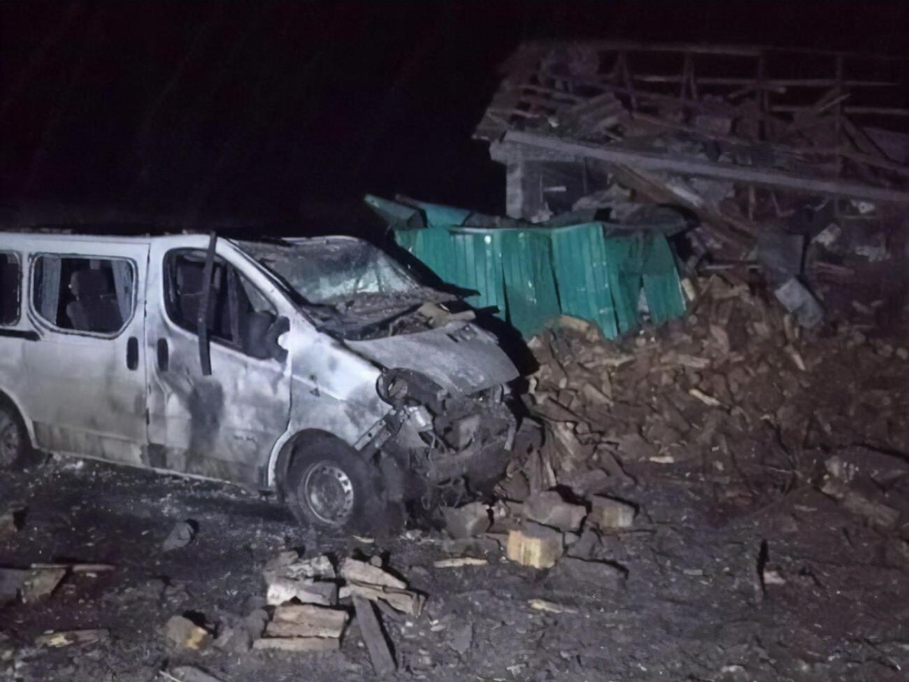 Одна из бомб попала в фундамент двухэтажного частного дома