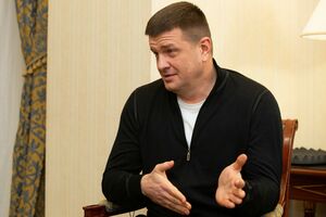 Бурба: Пусть определится, что ему делать: или гнить в тюрьме как военному преступнику, или по-офицерски пообщаться со своим табельным оружием