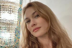 Куриленко: Особое поздравление – всем женщинам Украины