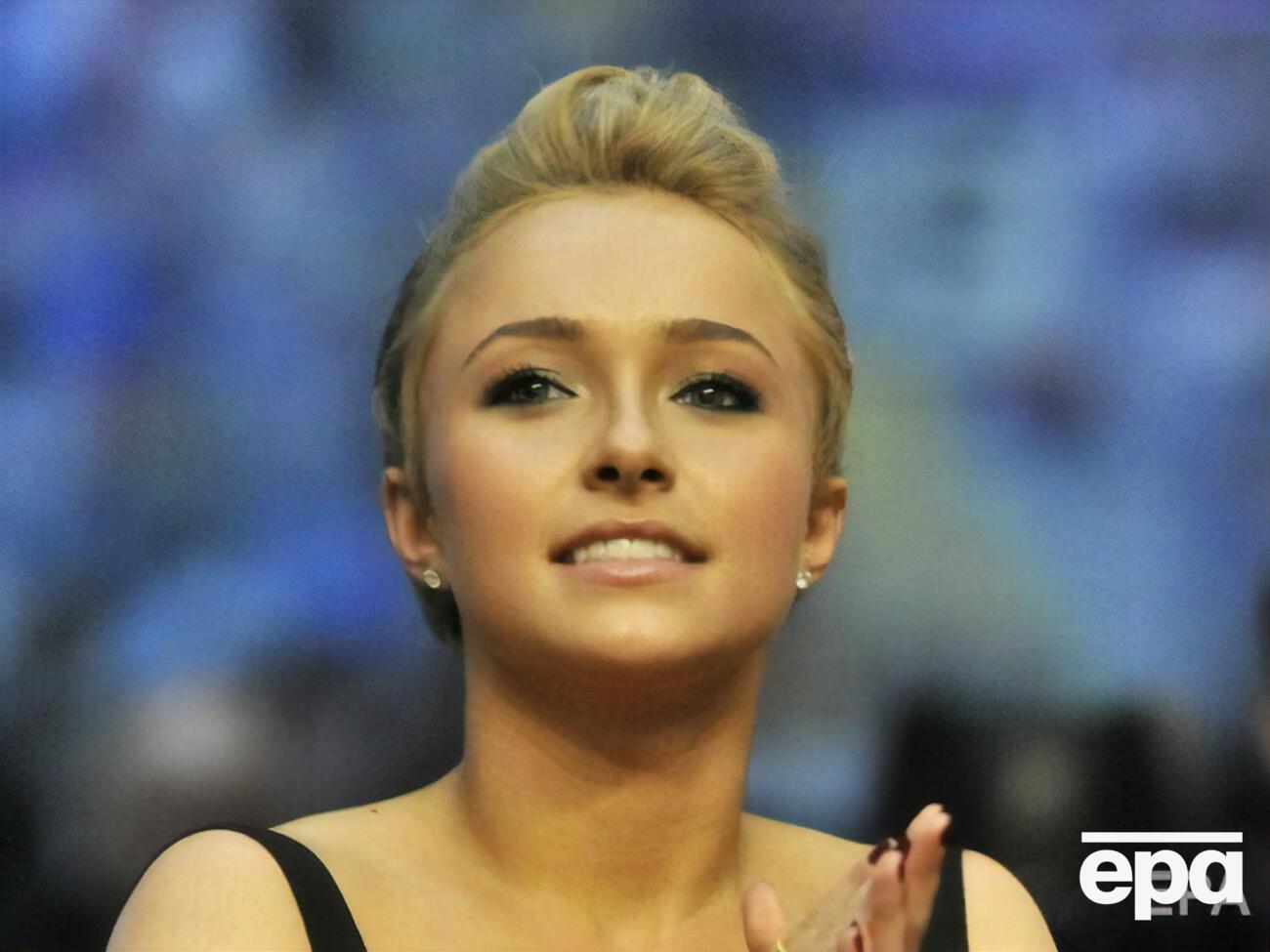 Панеттьери заявила, что собранные фондом деньги будут потрачены на закупку медикаментов и средств защиты для украинских военных