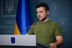 Зеленский: Прямой удар российских войск по роддому. Люди под завалами. Дети под завалами. Это зверство!