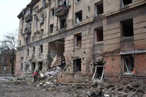 Маріуполь зазнає безперервних обстрілів