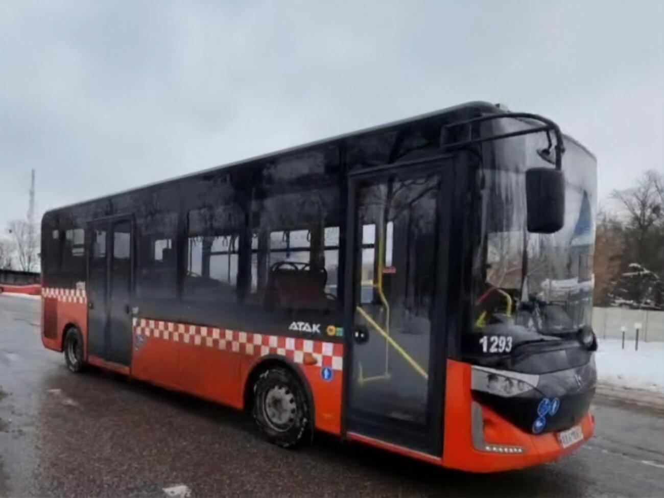 Із більше ніж 5 тис. жителів Ізюма, які потребують евакуації, вивезли приблизно 250 осіб, зазначив Синєгубов