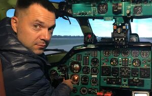 Арестович не відкинув, що на Донбасі будуть важкі бої