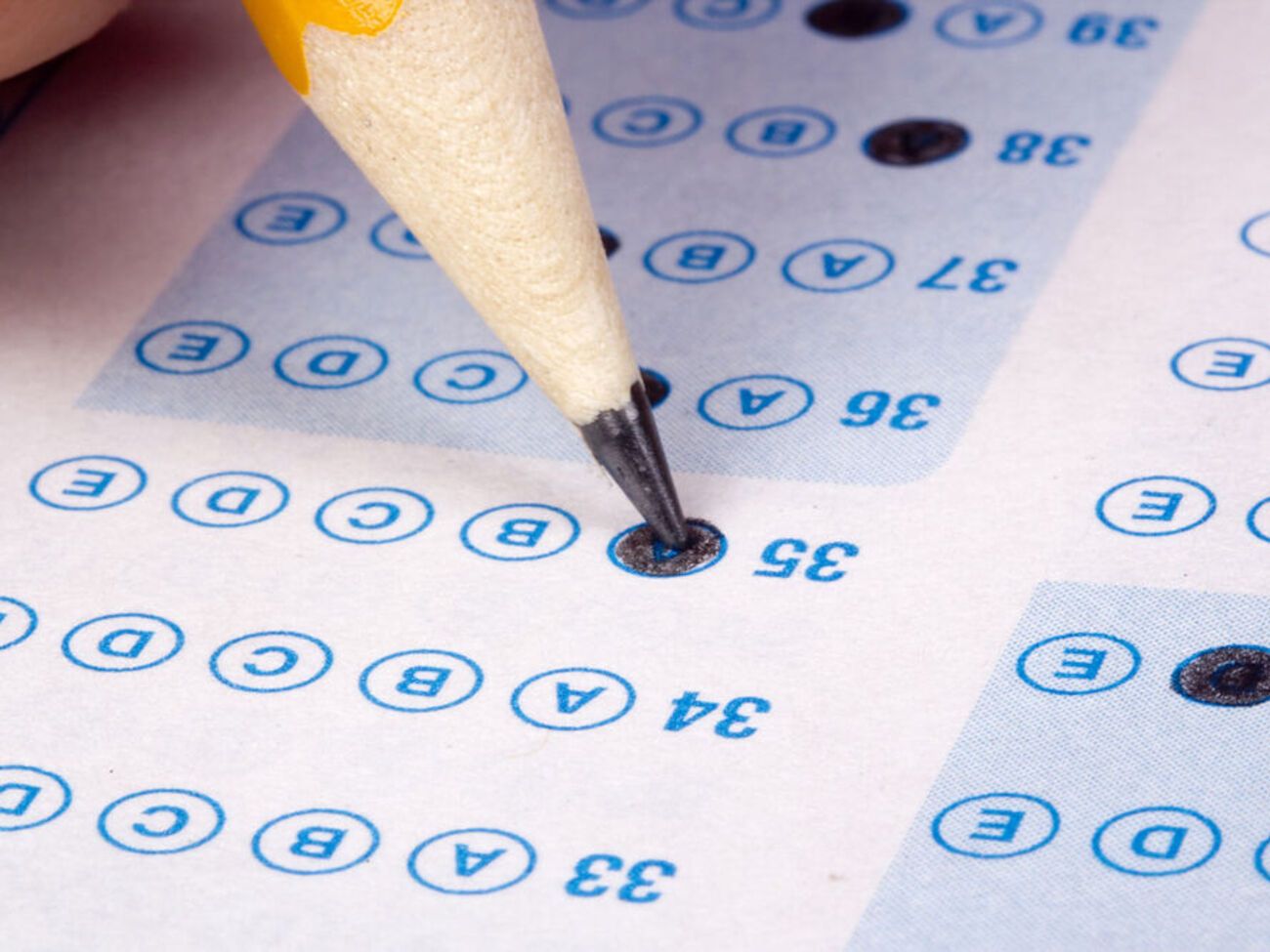 Мультипредметный тест будет включать три предмета: украинский язык, математику и историю Украины