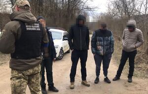 Прикордонники розповіли, як чоловіки намагаються перетнути кордон України