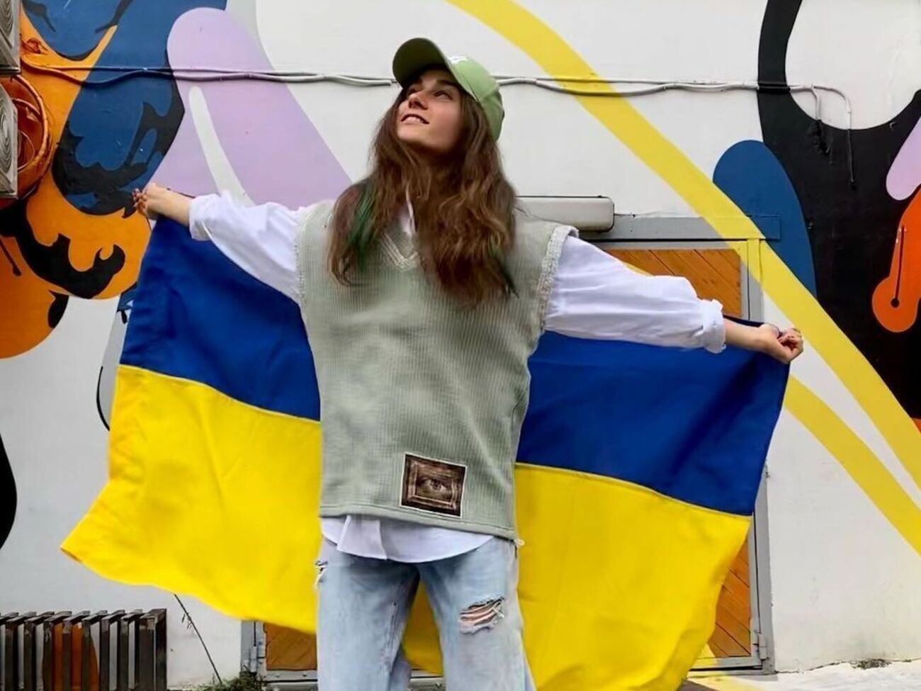 Нова пісня Jerry Heil своєю назвою завдячує знаменитому номеру українського шоумена Данилка