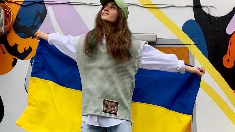 Нова пісня Jerry Heil своєю назвою завдячує знаменитому номеру українського шоумена Данилка
