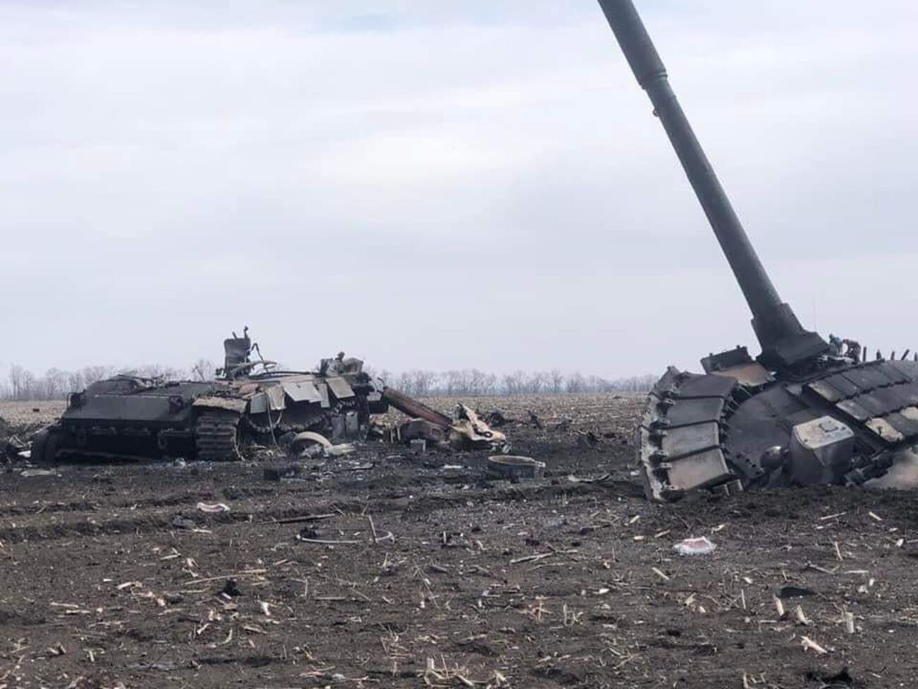 На лінії фронту в Луганській і Донецькій областях ЗСУ відбили чотири атаки російської армії
