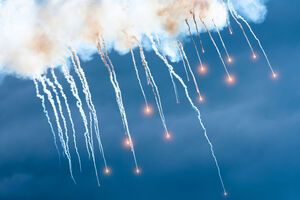 Фосфорные боеприпасы – тип зажигательных боеприпасов, снаряженных белым фосфором