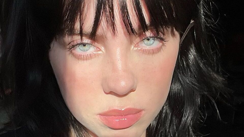 Айліш: Я присвячую пісню народу України, людям, які так сильно страждають сьогодні