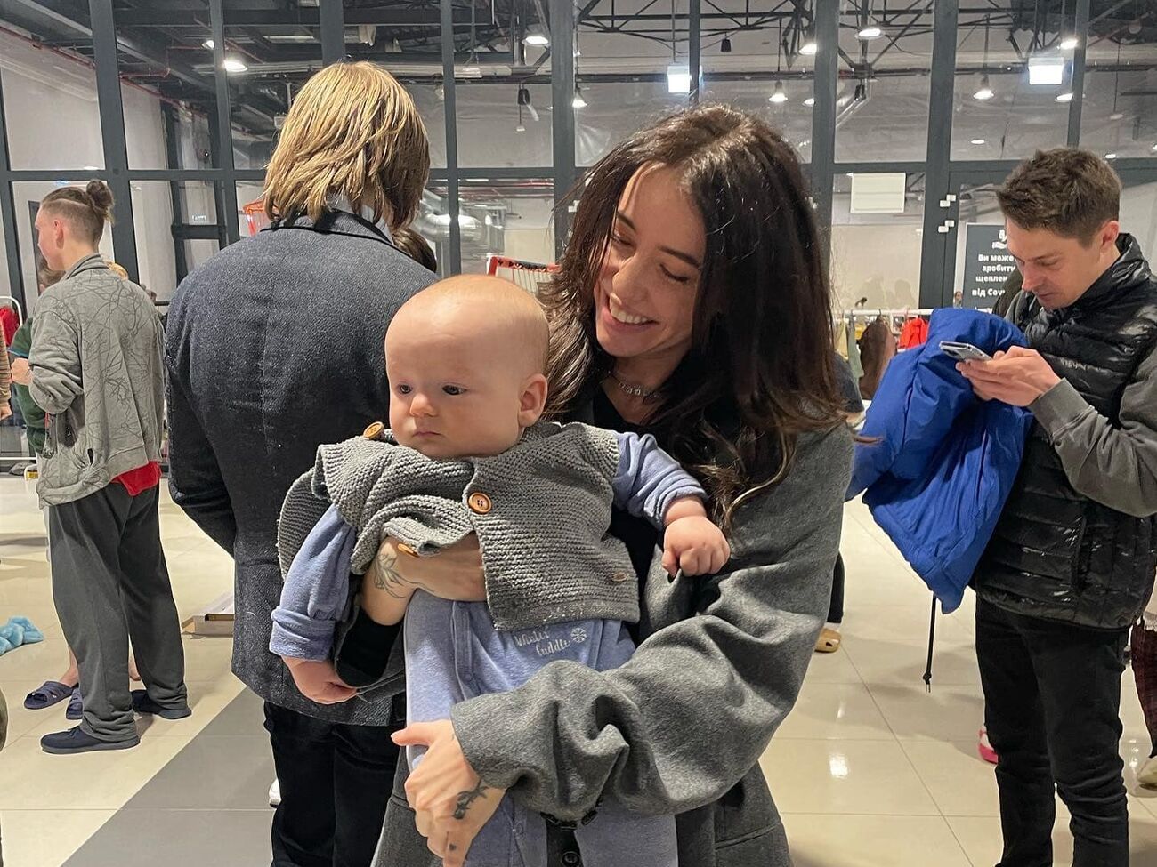 Дорофеева:&nbsp;Когда ко мне подошел ребенок и подарил шоколадку, а другой &ndash; игрушечного мишку, я еще раз осознала, что украинцы непобедимы