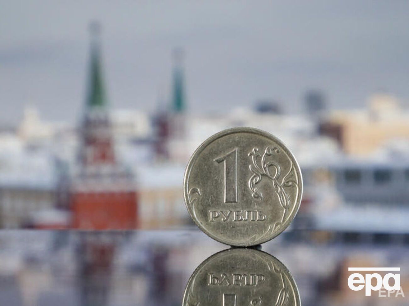 РФ попыталась заплатить по облигациям в рублях, а не в долларах