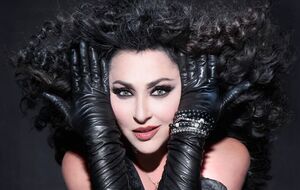 Лолита игнорирует войну России против Украины