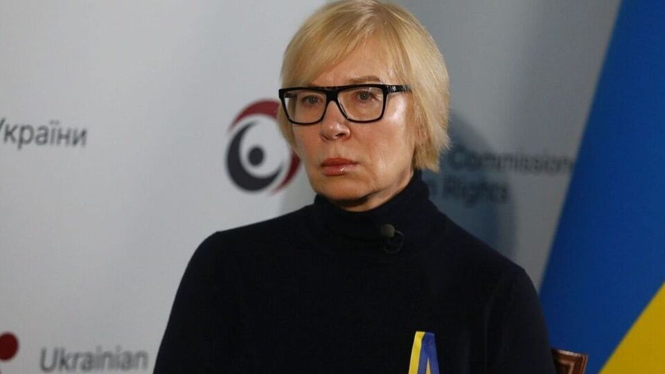 Денісова: 25-річна жінка зателефонувала нам, щоб повідомити, що її 16-річну сестру зґвалтували на вулиці просто в неї на очах