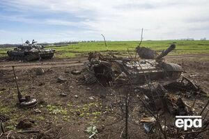 Окупанти пересуваються колонами