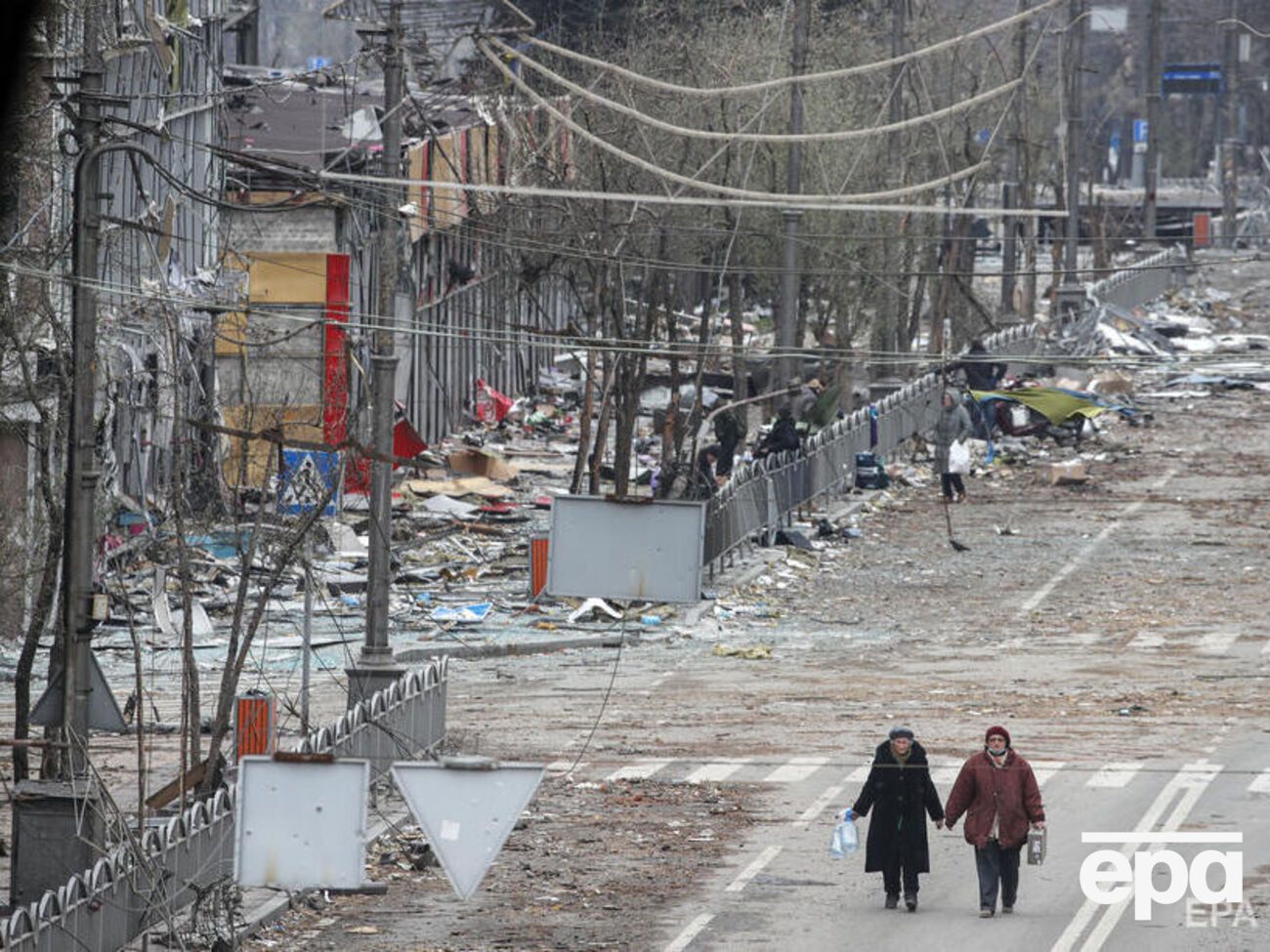 Российские оккупанты держат Мариуполь в осаде