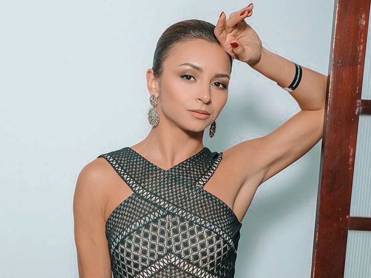 Гвоздева исполнила патриотический танец