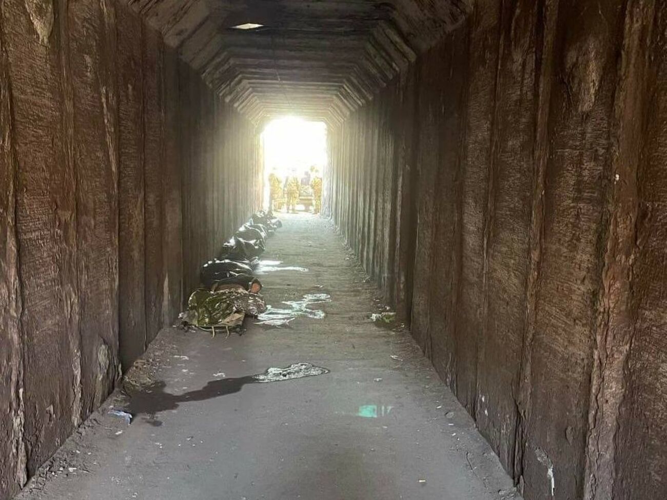 У Маріуполі зафіксовано перебування 13 мобільних крематоріїв для очищення вулиць від тіл загиблих цивільних жителів, зазначили в ГУР Міноборони