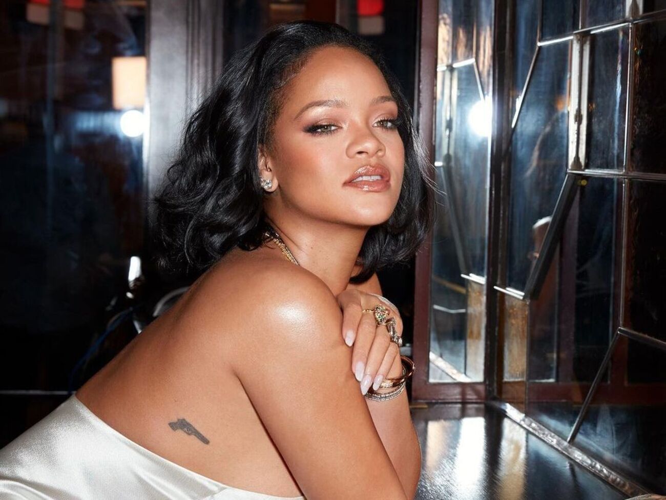 Рианна:&nbsp;Наш маленький модник на обложке Vogue!